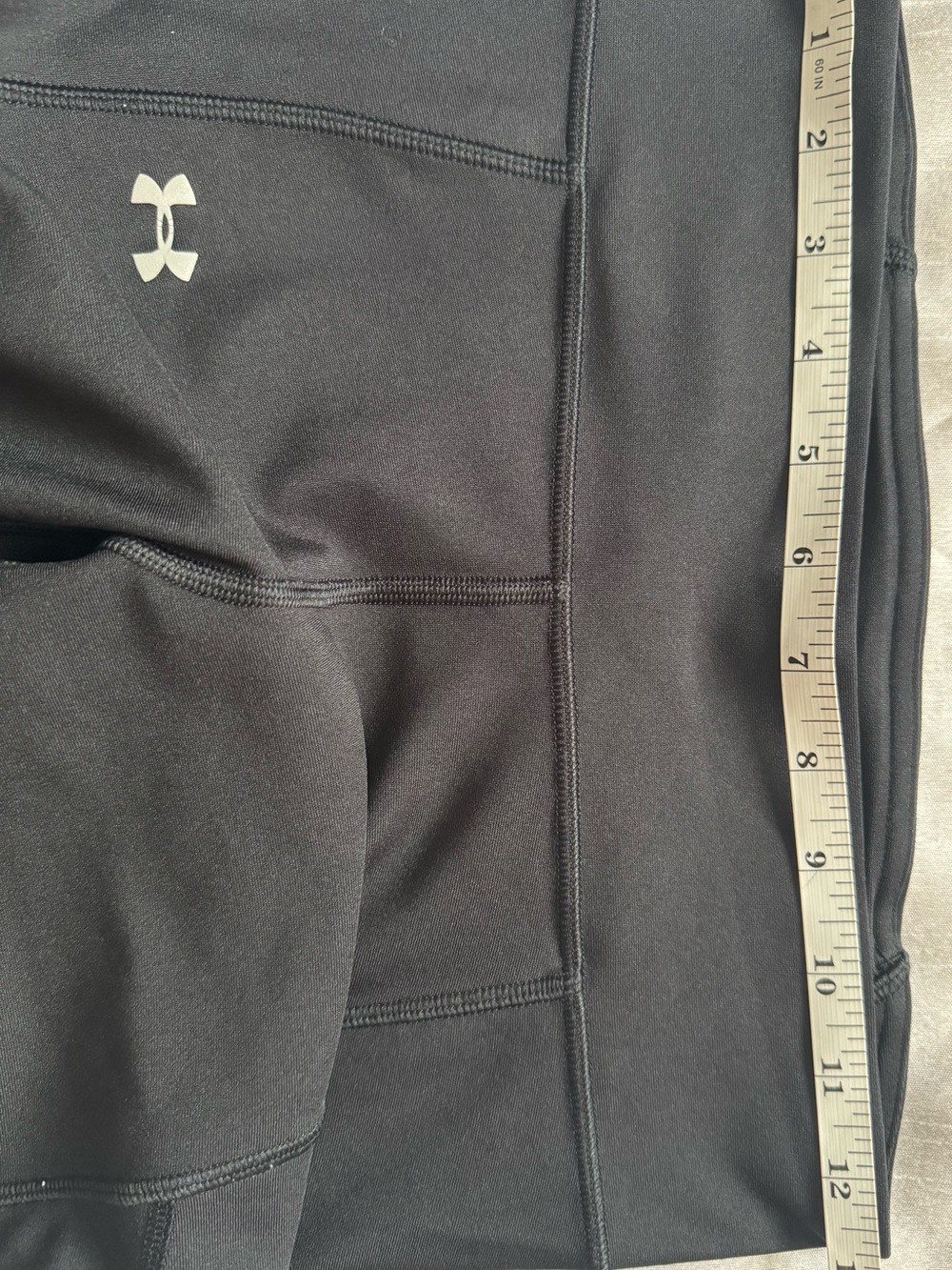 Under Armour Power In Pink Fly-By Pocket Compression Capri Leggings, S, EUC - Picture 3 of 9